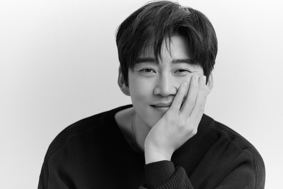 Just Entertainment, Yoon Kye Sang’ın 8 yıl aradan sonra ilk resmi fan buluşmasını duyurdu.