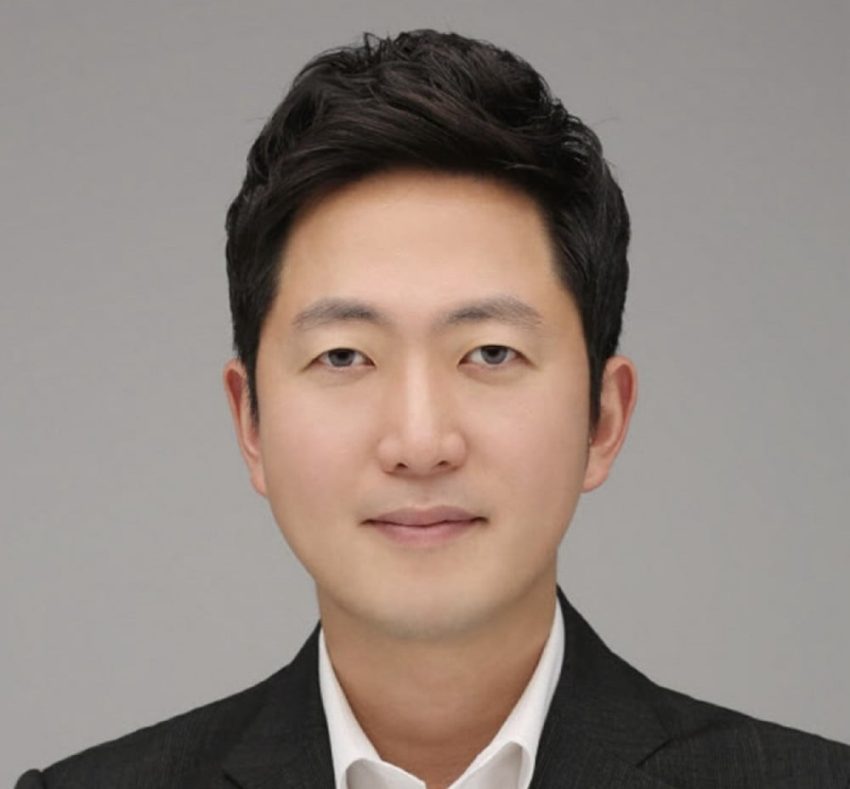 HYBE CEO’su Lee Jae Sang, iç çatışmalar ortasında NewJeans’ın rekor kıran başarısını ele aldı