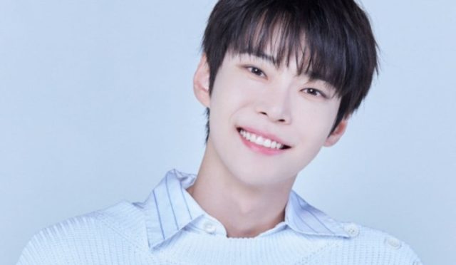 NCT’nin Doyoung’u, UNICEF’e 100 milyon KRW (yaklaşık 74.000 USD) bağışlayarak göz kamaştırıcı bir iyilik örneği sergiledi