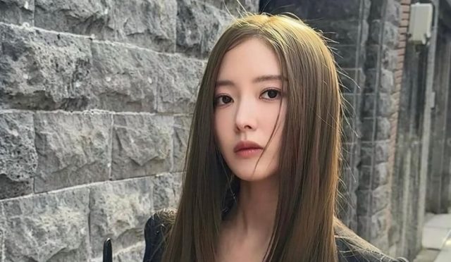 Lee Se Young, Instagram’da yeni haki saç rengiyle hayranlarını büyüledi