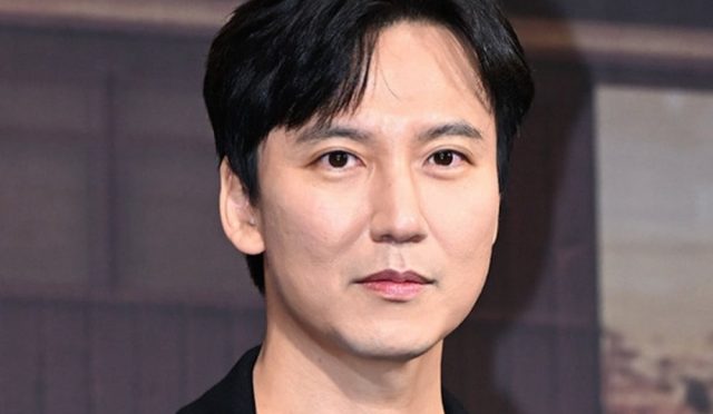 Kim Nam Gil, yakında çıkacak ve webtoon uyarlaması olan “True Education” adlı dizide başrol oynaması için görüşmelere başladı