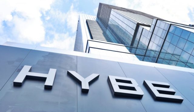 HYBE Labels’in Güney Kore Çalışma ve İstihdam Bakanlığı tarafından verilen “öncü şirket” unvanının geri alınmasını talep eden bir Mavi Saray dilekçesi, gerekli imza sayısına ulaştı ve Ulusal Meclis’e iletilecek.