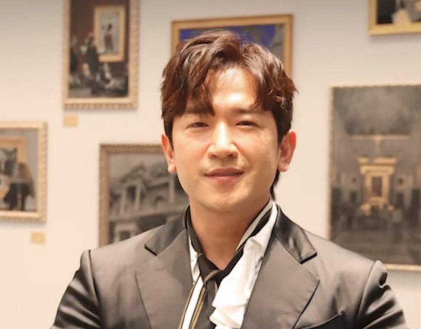 Lee Minwoo’nun tiyatrodaki ilk çıkışı, tanıdıklarının ücretsiz bilet talepleriyle gölgelendi