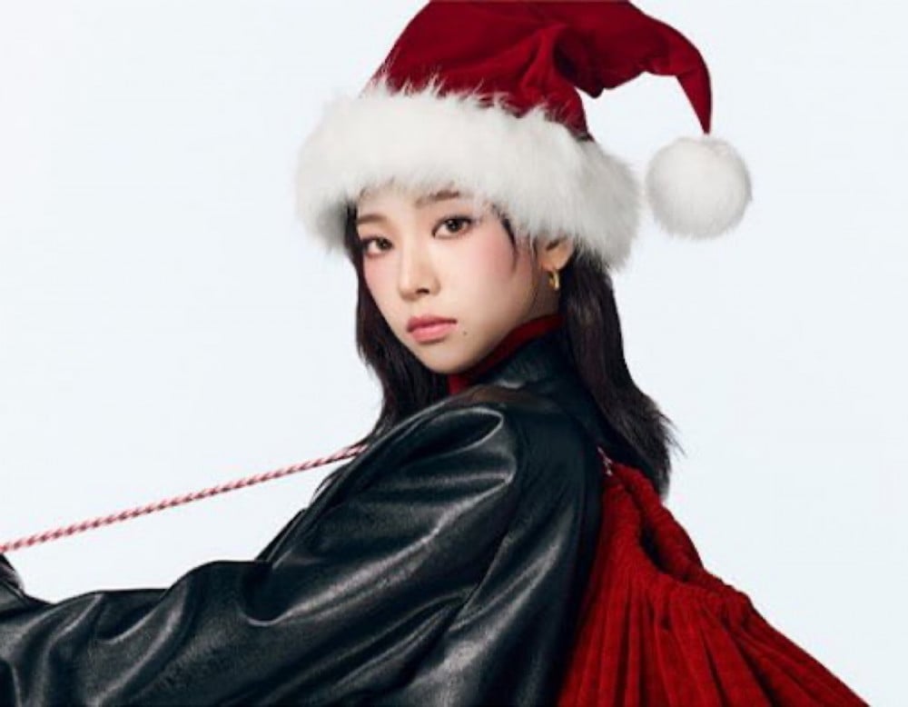 Aespa’dan Karina, Shinsegae’nin Yeni Yıl Kampanyası İçin Yeni Santa Oldu