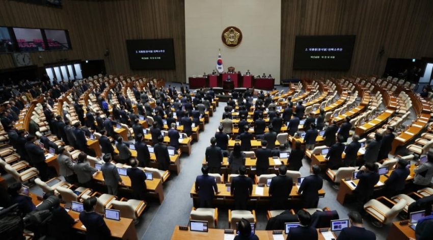 Başkan Yoon Suk Yeol’ün Azil Oylaması, 105 İktidar Partisi Milletvekilinin Boykotu Nedeniyle Geçersiz İlan Edildi