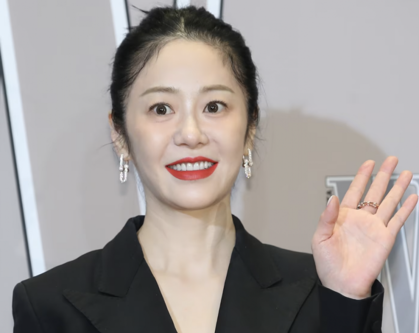 Oyuncu Go Hyun Jung, sağlık sorunları nedeniyle ‘Namib’ basın toplantısına katılamadı