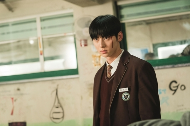 K-drama ‘Study Group’, Hwang Min Hyun’un karakterine ait fotoğrafları yayımladı