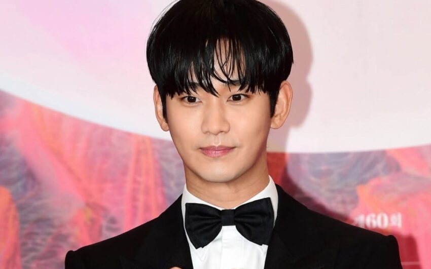 Kim Soo Hyun’un yakın bir tanıdığı, oyuncunun bu skandal nedeniyle zor bir dönem geçirdiğini söyledi