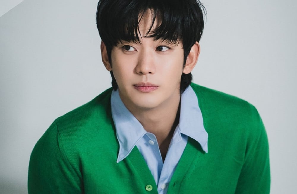 Netizenler, Kim Soo Hyun’un sonunda basın toplantısı düzenlemesine tepki gösterdi