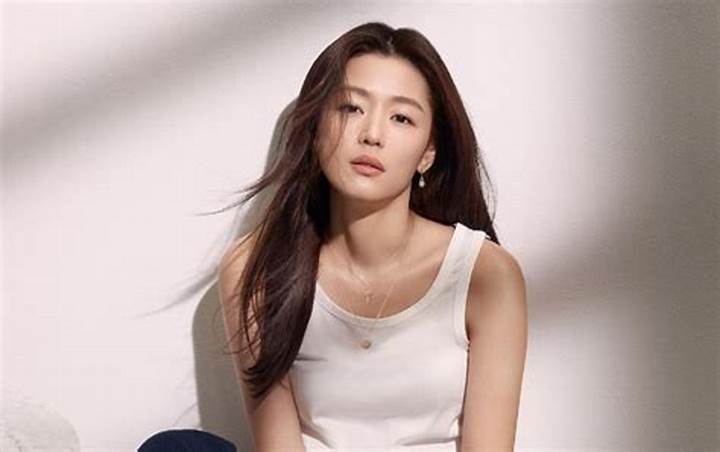 Go Soo’nun, Jun Ji Hyun’un yeni filmi ‘Colony’de kısa bir cameo görünümü yapacağı bildiriliyor