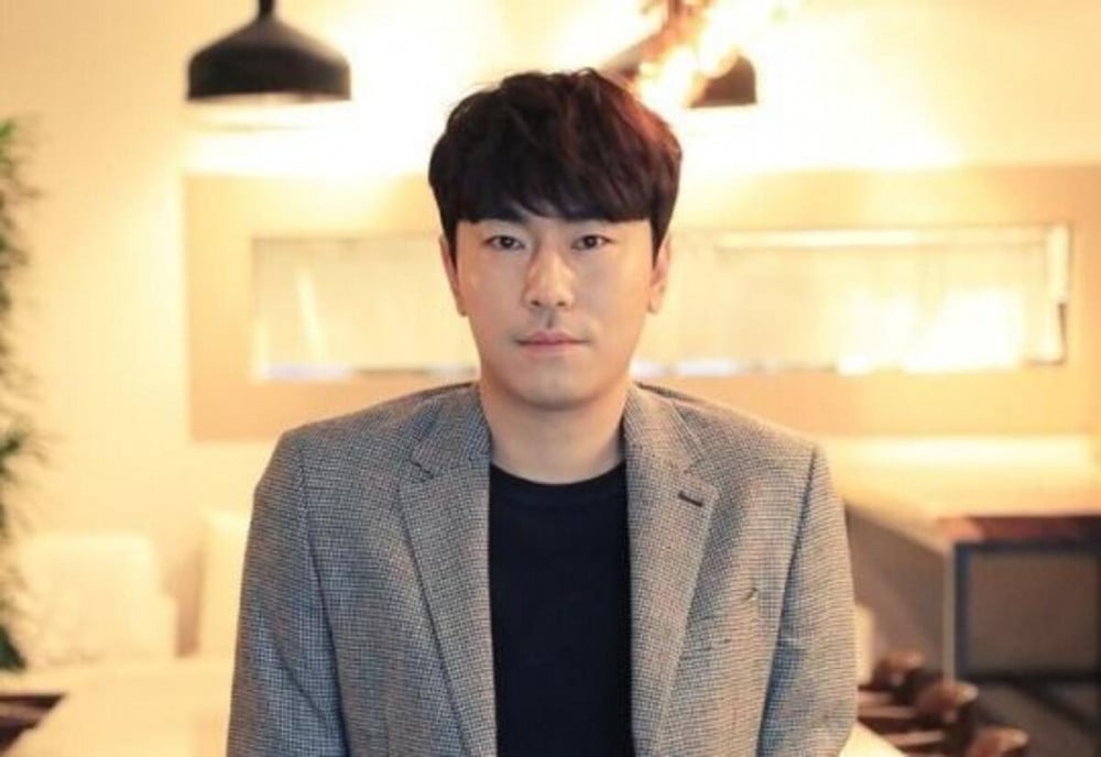 Lee Si Uhn’dan Şaşırtan YouTube İtirafı: “İki Buçuk Yıl Sıfır Gelir”