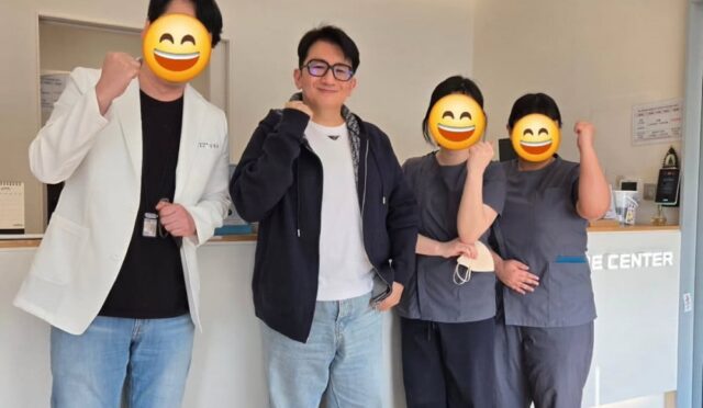 Bang Si Hyuk, HYBE Healthcare Center Açılışında Zayıflamış Haliyle Dikkat Çekti