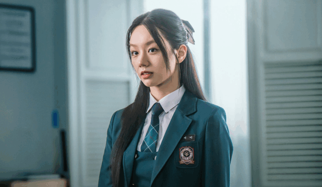 Hyeri, Baeksang Sanat Ödülleri Kadın Oyuncu Popülaritesi Oylamasında Zirvede