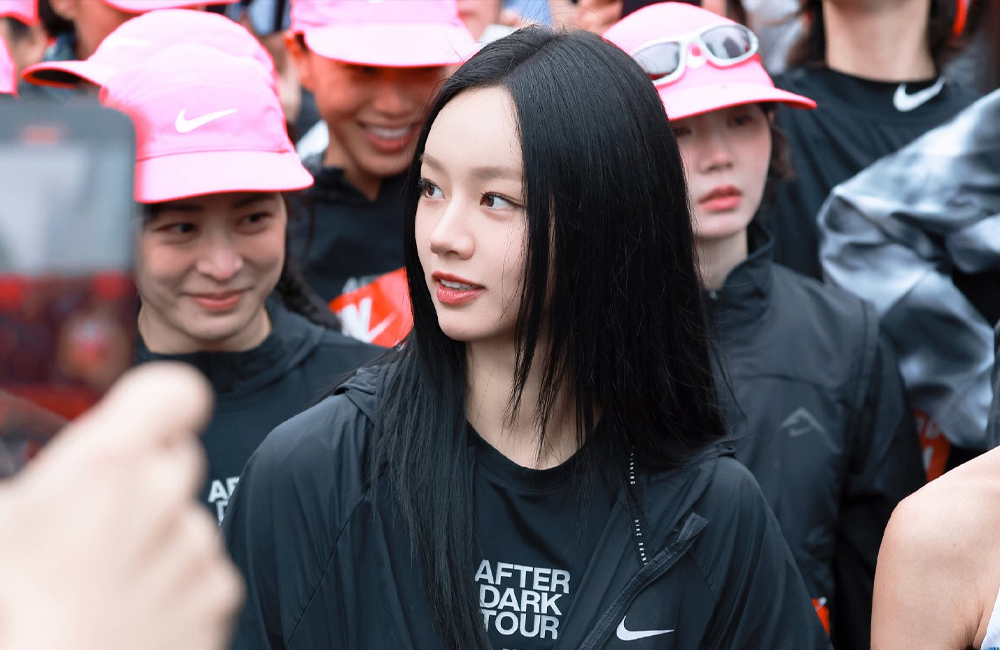 Hyeri, ‘Nike’s After Dark Tour Seoul 10K’ Etkinliğinde 7.000 Kadın Koşucuyla Buluştu