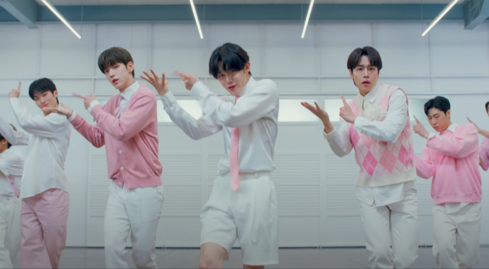 TXT’den Yeonjun ve Soobin ‘Resident Playbook’ Dizisinde Sürpriz Cameo Yaptı