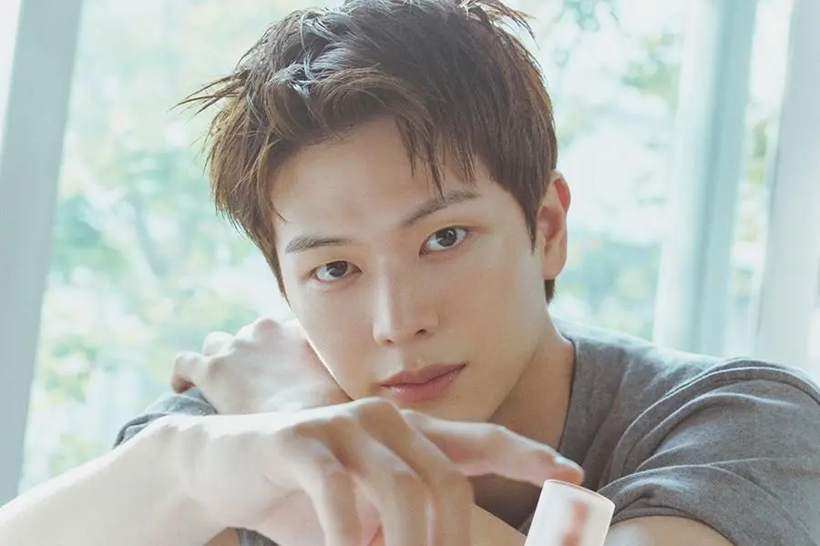 BTOB’den Yook Sungjae, “All About Blue” ile Haziran Ayında Solo Geri Dönüyor!