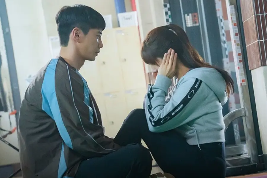 Jeong Eun Ji, “Pump Up The Healthy Love”da Lee Jun Young’a Karşı Hislerini Fark Ettikten Sonra Kişisel Antrenmanlara Bambaşka Gözle Bakıyor