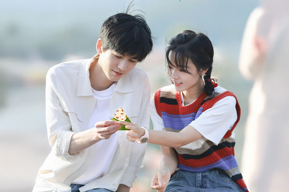 Youku yeni dizisi “Our Generation” yeni afiş yayımladı