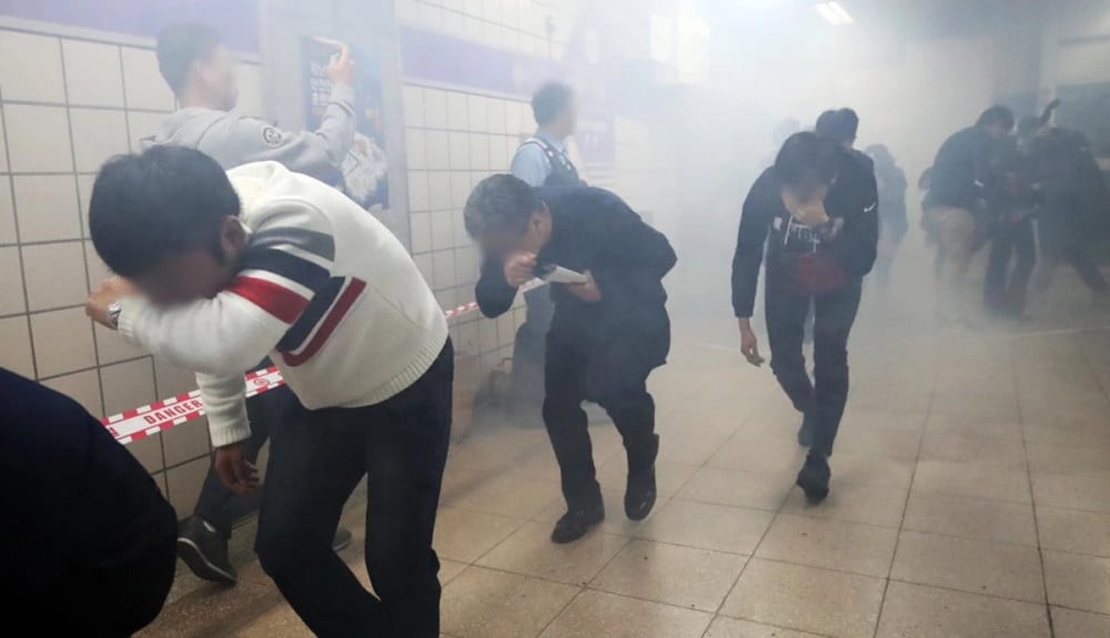 Seul Metro Hattı 5’teki Kundaklama Olayı Kitlesel Tahliyeye Yol Açtı, Şüpheli Gözaltında
