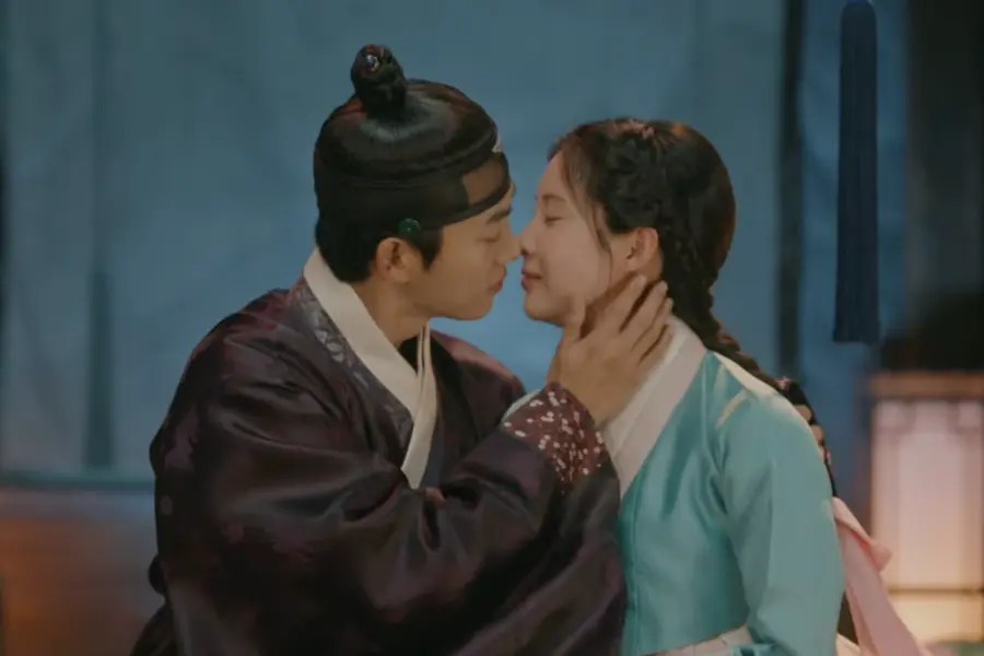 Taecyeon’un Seohyun’a Olan İlgisi, İlk Gecelerinden Sonra Alevleniyor: “The First Night With The Duke” Yeni Fragmanı
