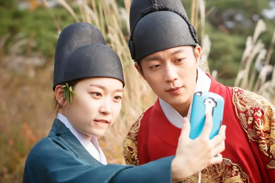 “Splash Splash Love” Yıldızları Kim Seul Gi ve Yoon Doojoon, Yaklaşan Romantik Tek Bölümlük Dramada Yeniden Bir Arada!