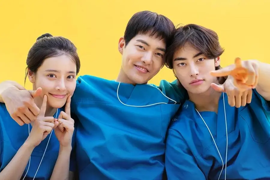 Kim Gun Woo ve Lee Won Jung, Yeni Dizi Fragmanında Kayıp Jung Shin Hye’yi Bulmaya Çalışıyor