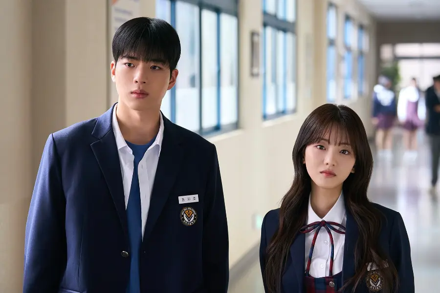 Cha Kang Yoon, Yeni Dizi “Head Over Heels”de En İyi Arkadaşı Cho Yi Hyun’un Yanında Olmaya Devam Ediyor