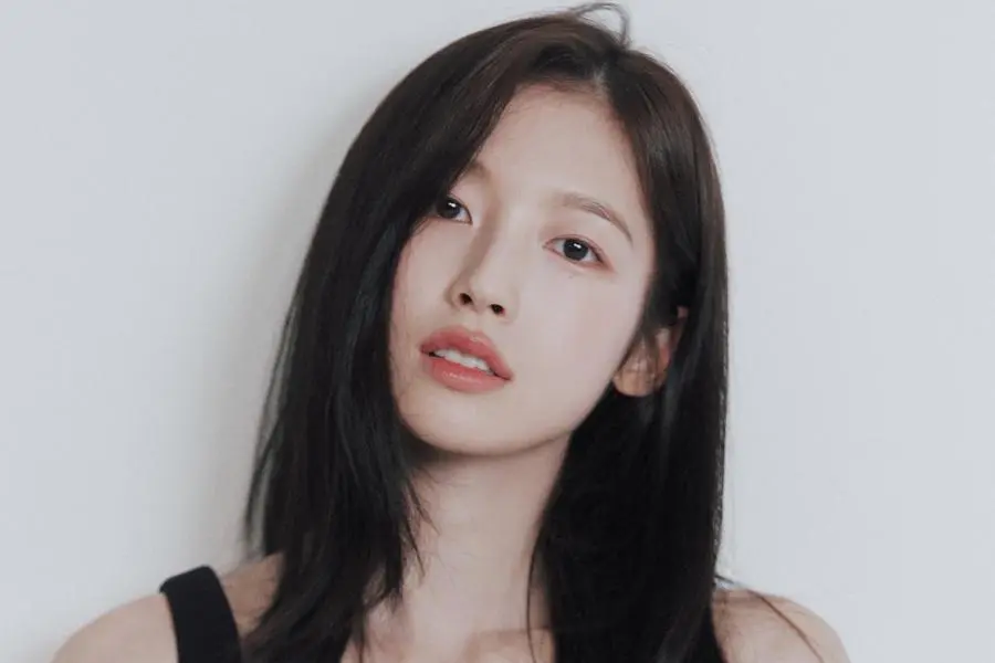 OH MY GIRL’den Arin Yeni Ajansla Anlaştı + Göz Alıcı Yeni Profil Fotoğraflarını Paylaştı