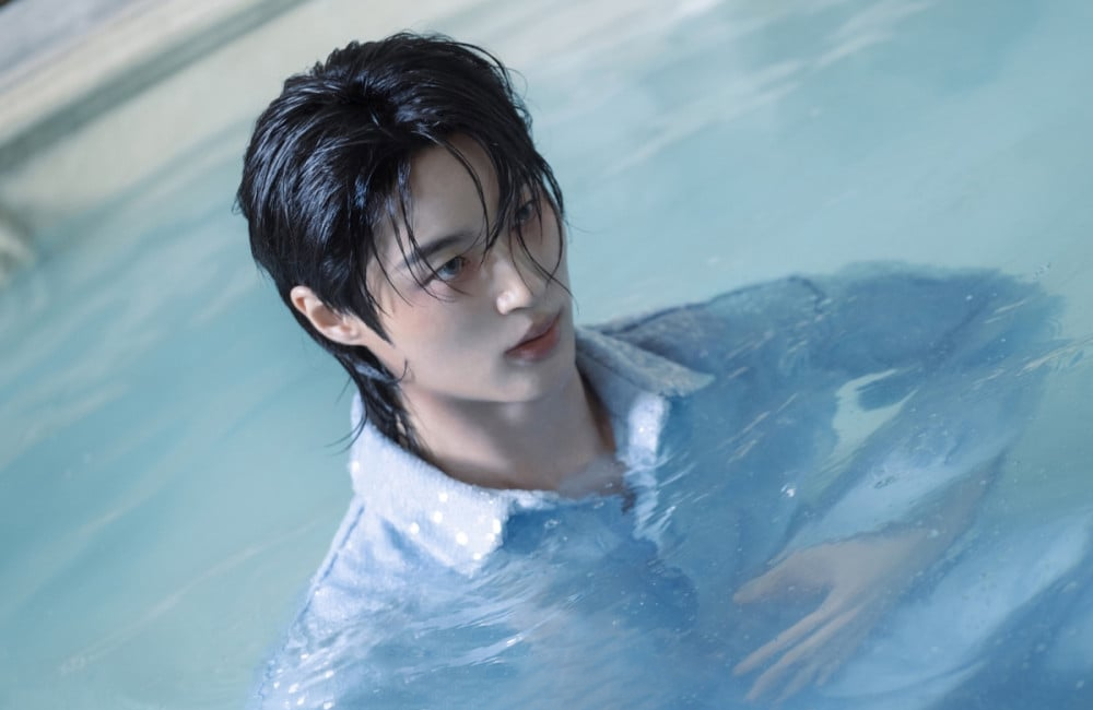 Byeon Woo Seok’un Denizadamı Temalı Tamburins Kampanyasının Kamera Arkası Fotoğrafları Viral Oldu