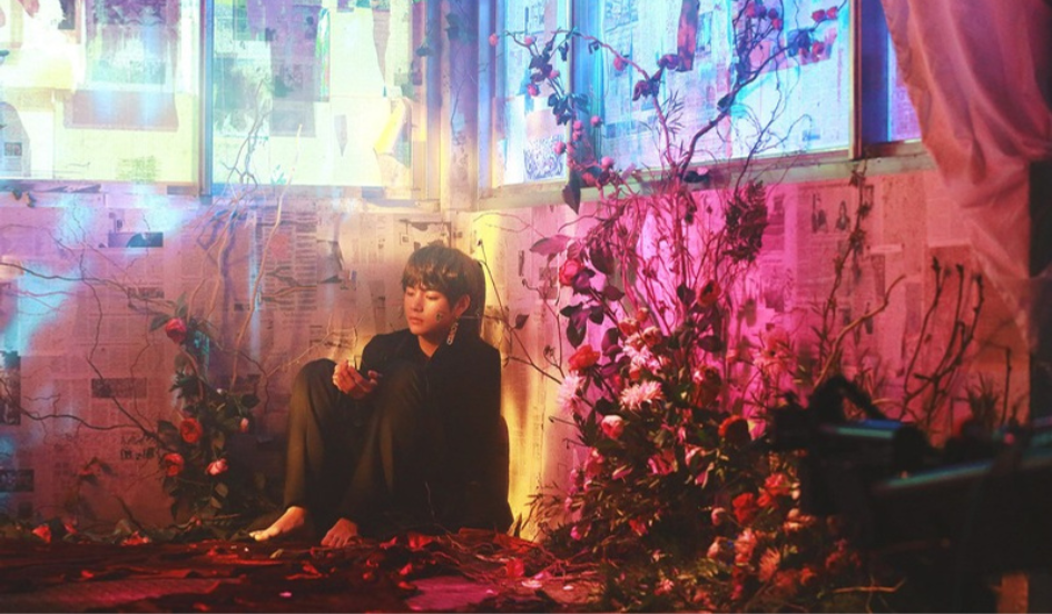 BTS V (Kim Taehyung)’in “Singularity” Müzik Videosu YouTube’da 200 Milyon İzlenmeyi Geçti